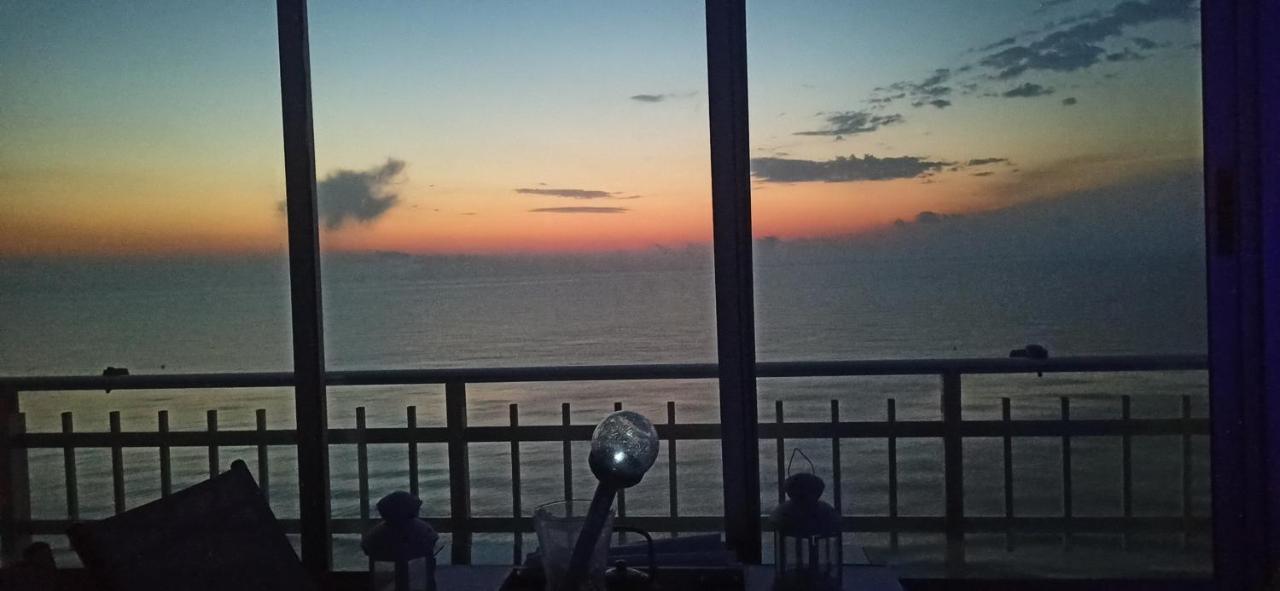Sunset Room At Front Beach - Habitacion En La Playa Piso Privado Табернес-де-Вальдигна Экстерьер фото